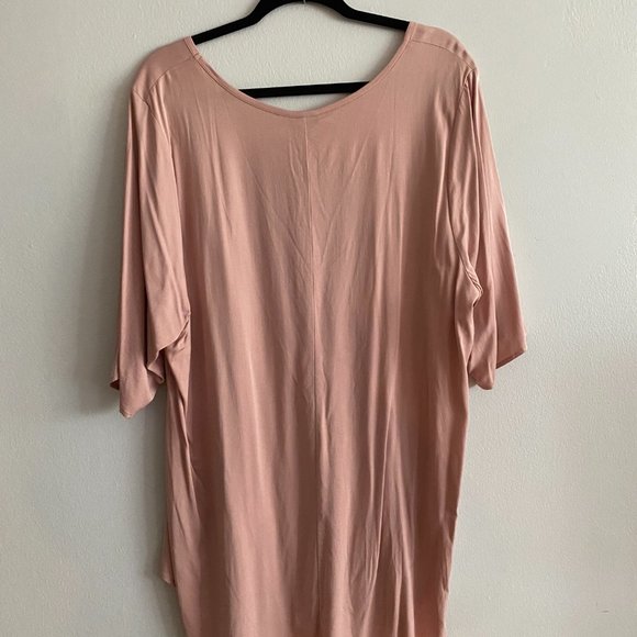 Torrid Blush V-Neck Tunic Top - Picture 11 of 11